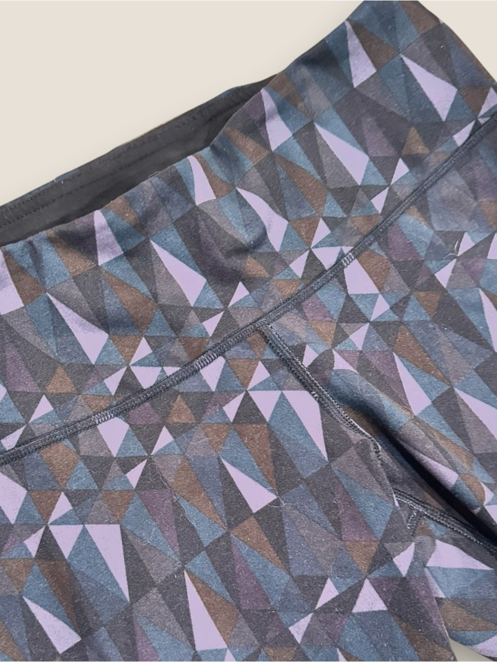 Lululemon Speed Stained Glass Love Nightfall Black Leggings Size 8 - Picture 5 of 6